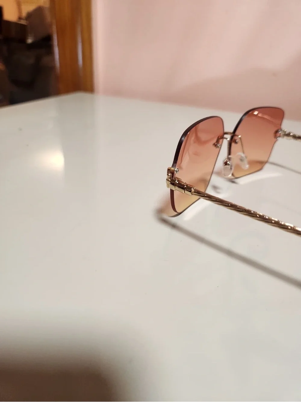 Unisex Geometric Rimless Sunglasses Pink Tinted Lenses Gold Metal Frame w/ Case